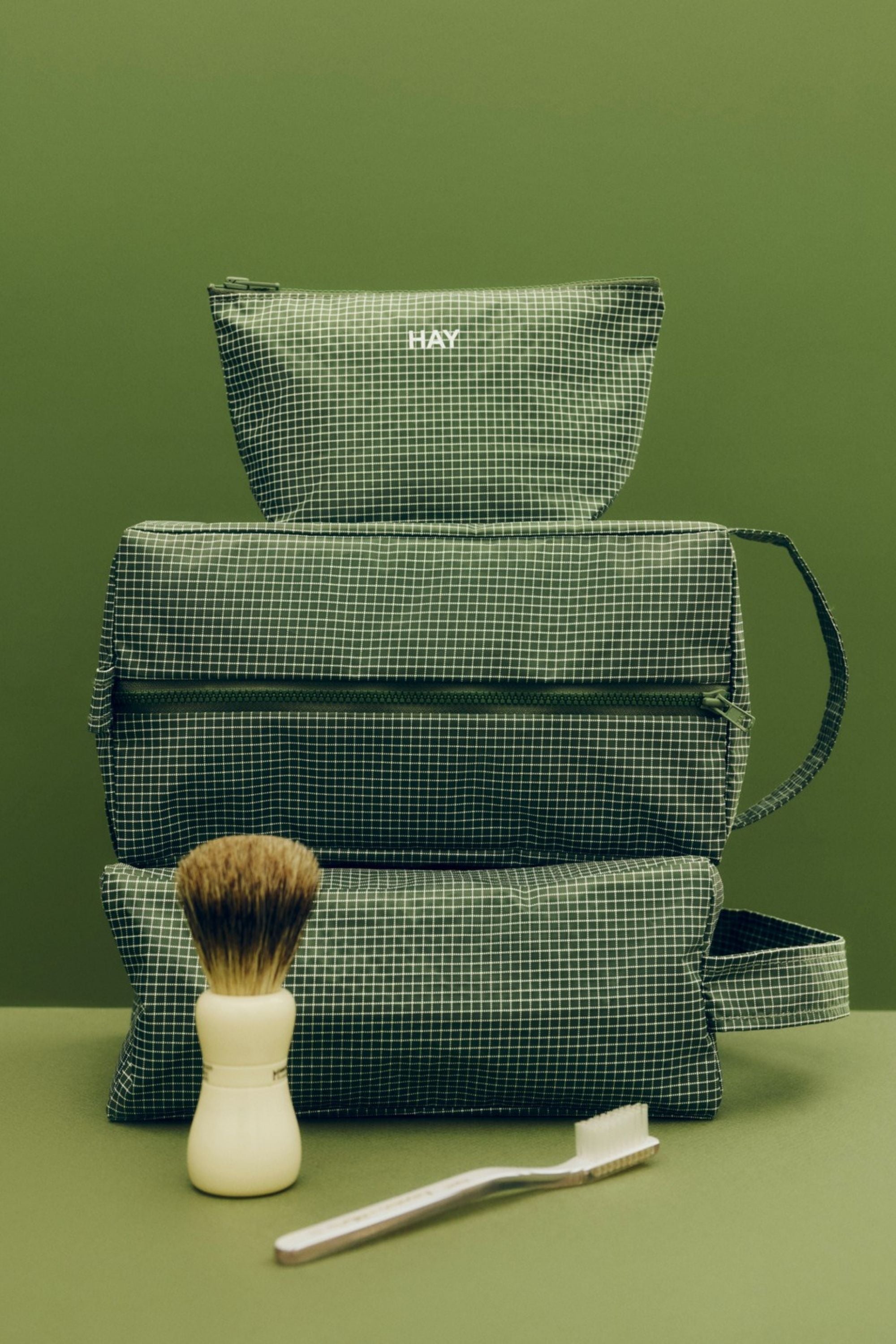 Grid Pouch Small Dark green
