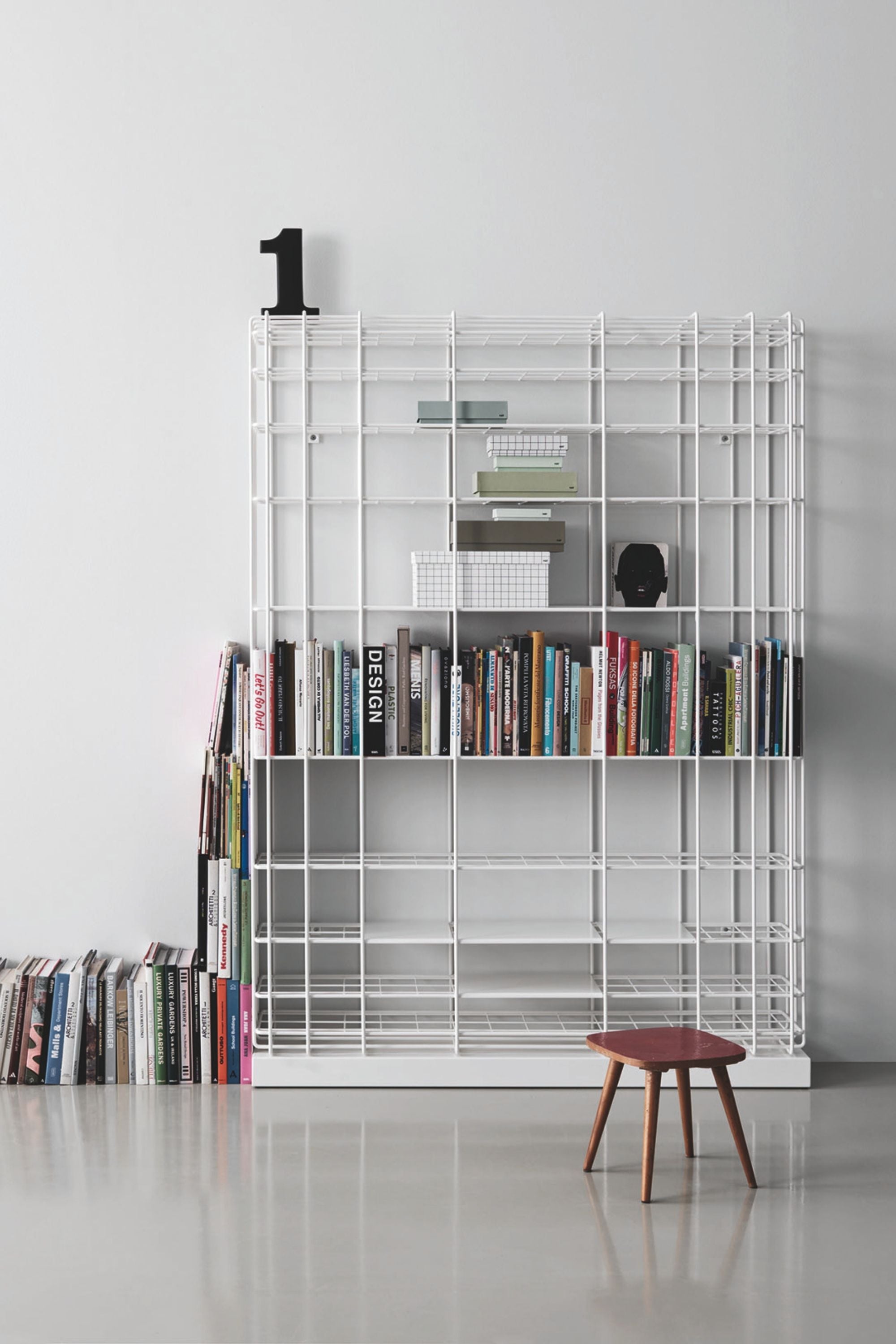 Leyva wall bookcase