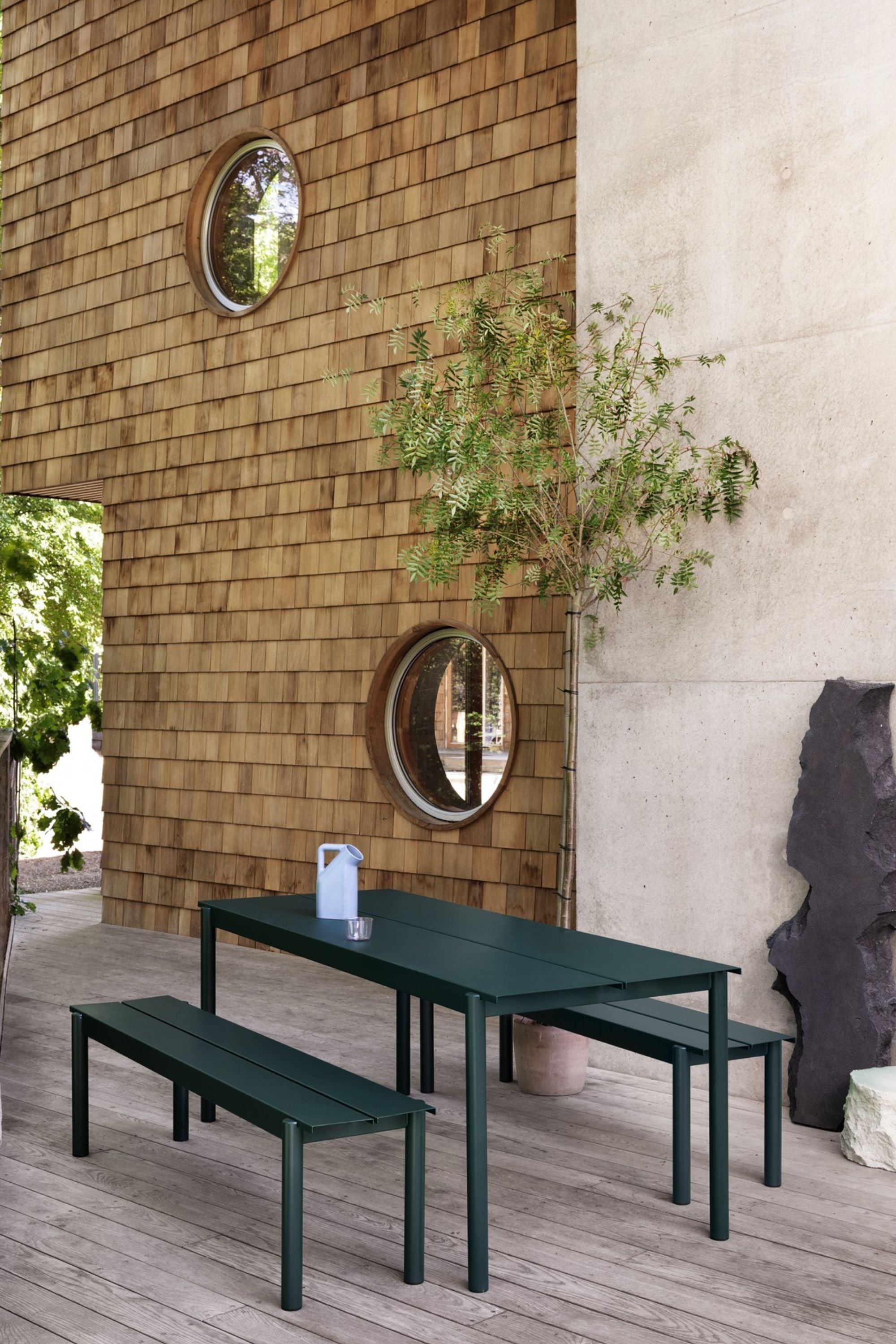 Linear Steel Table Dark Green