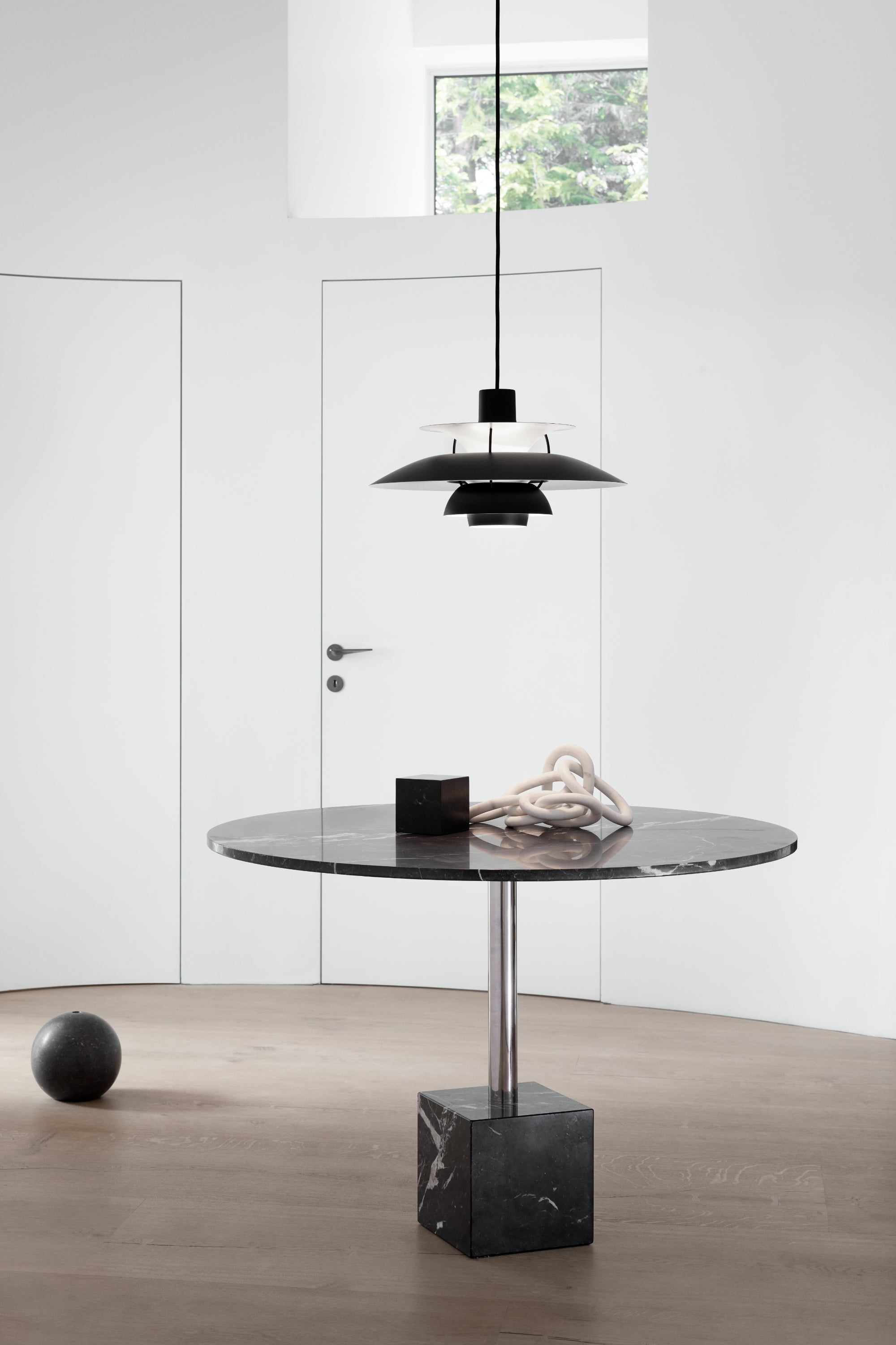 PH 5 Monochrome Black Pendant