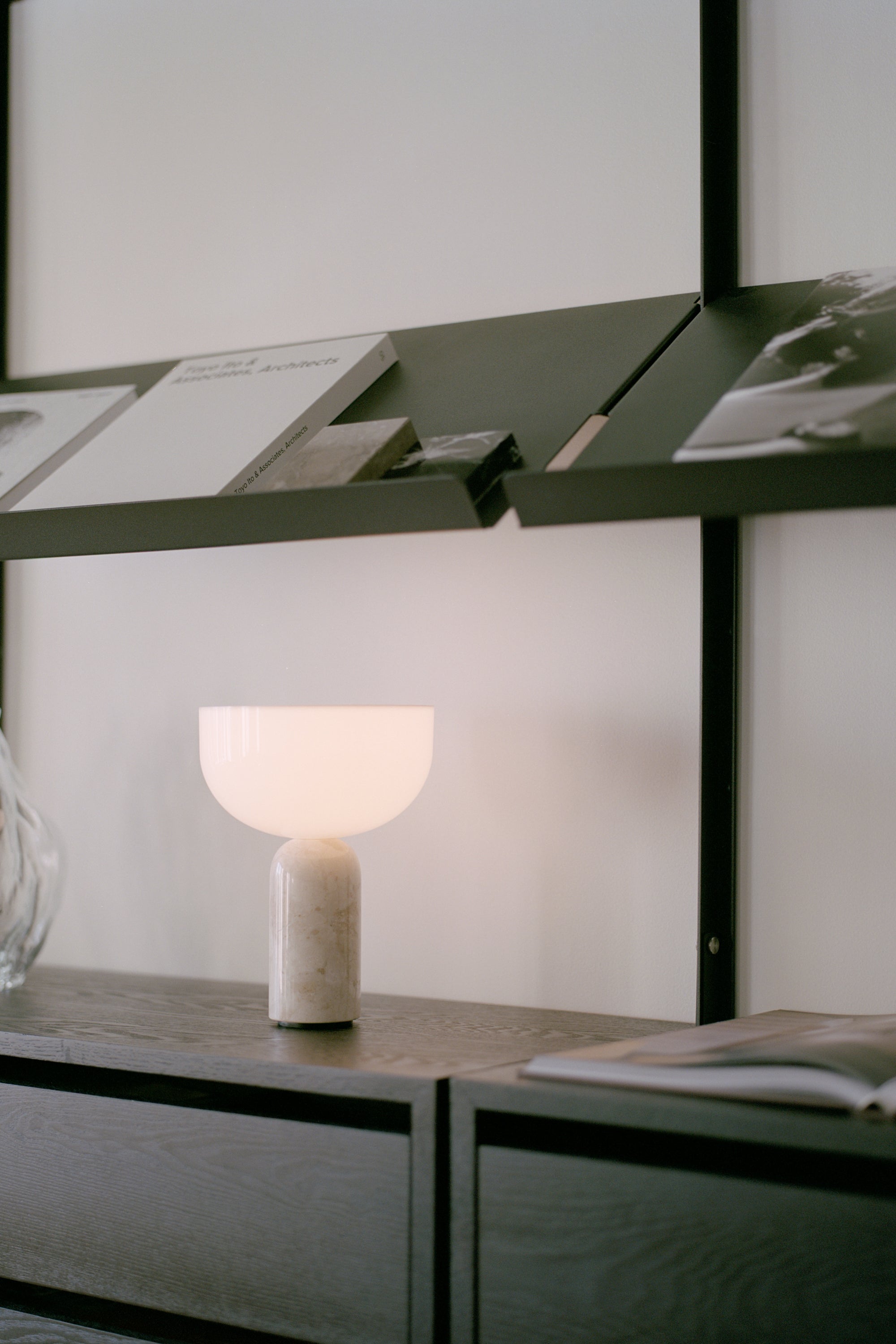 Kizu Kunis Breccia Portable Lamp