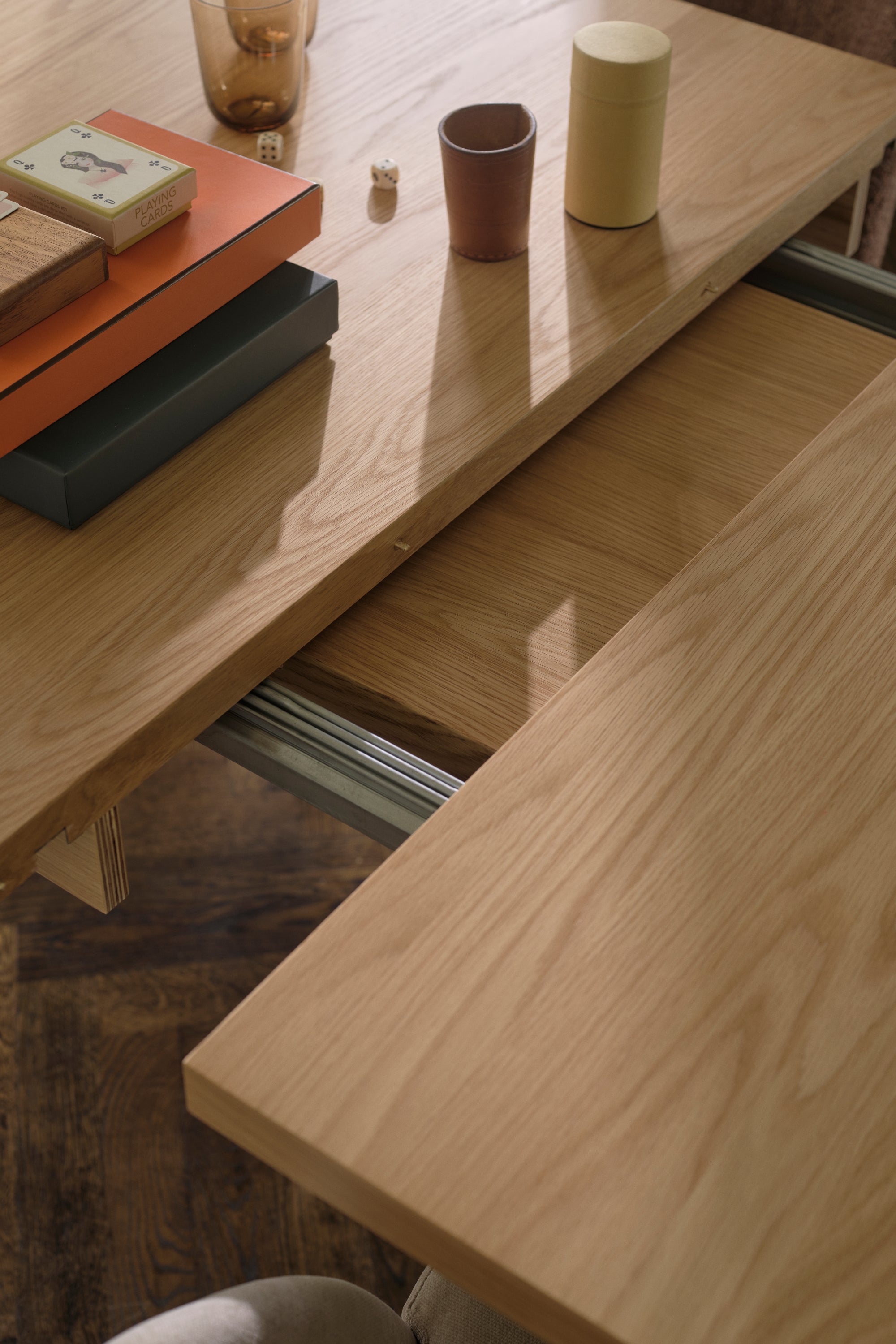 Owen kerek bővíthető tölgy étkezőasztal