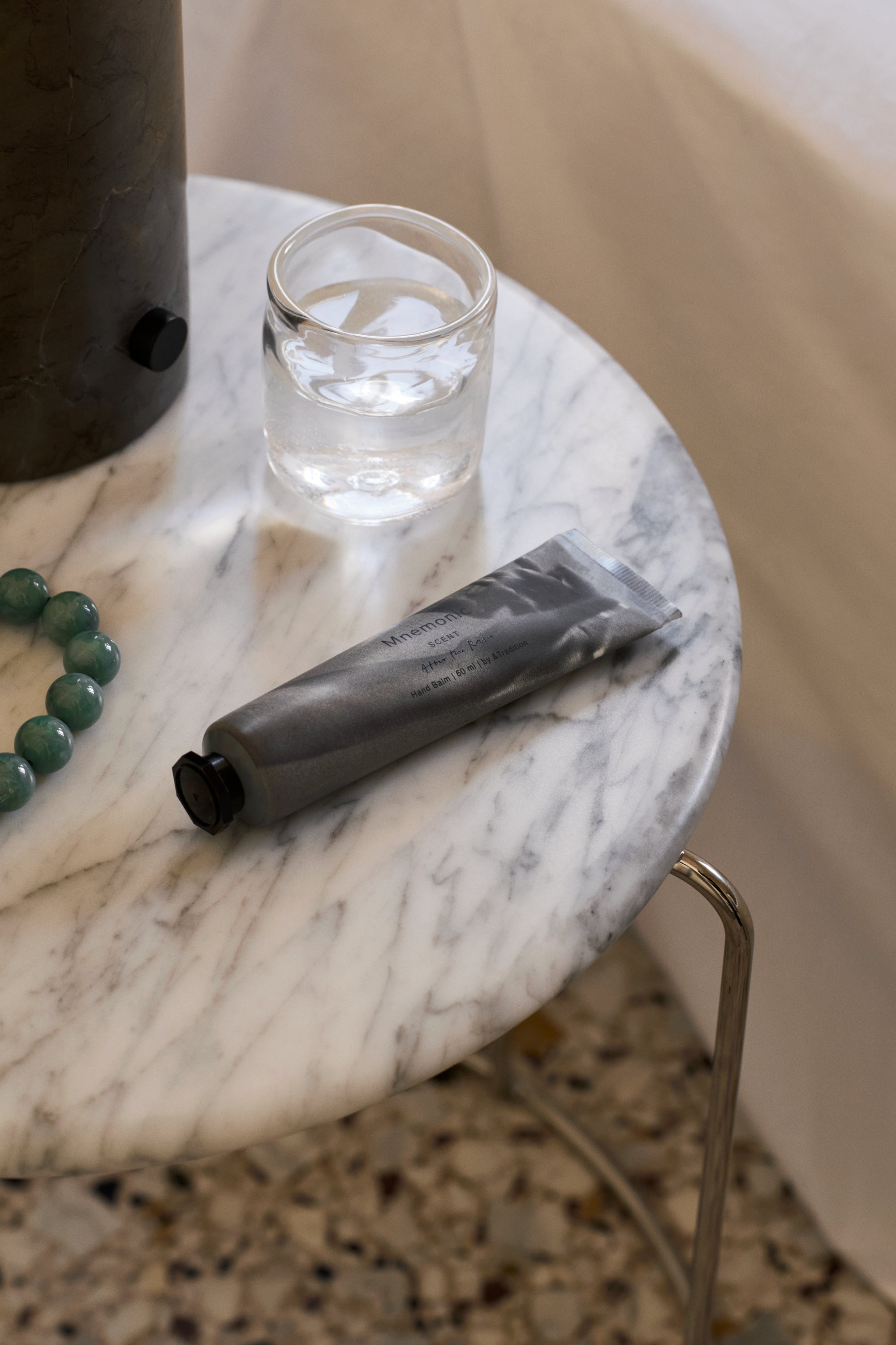 Mnemonic Hand balm Into the Moor