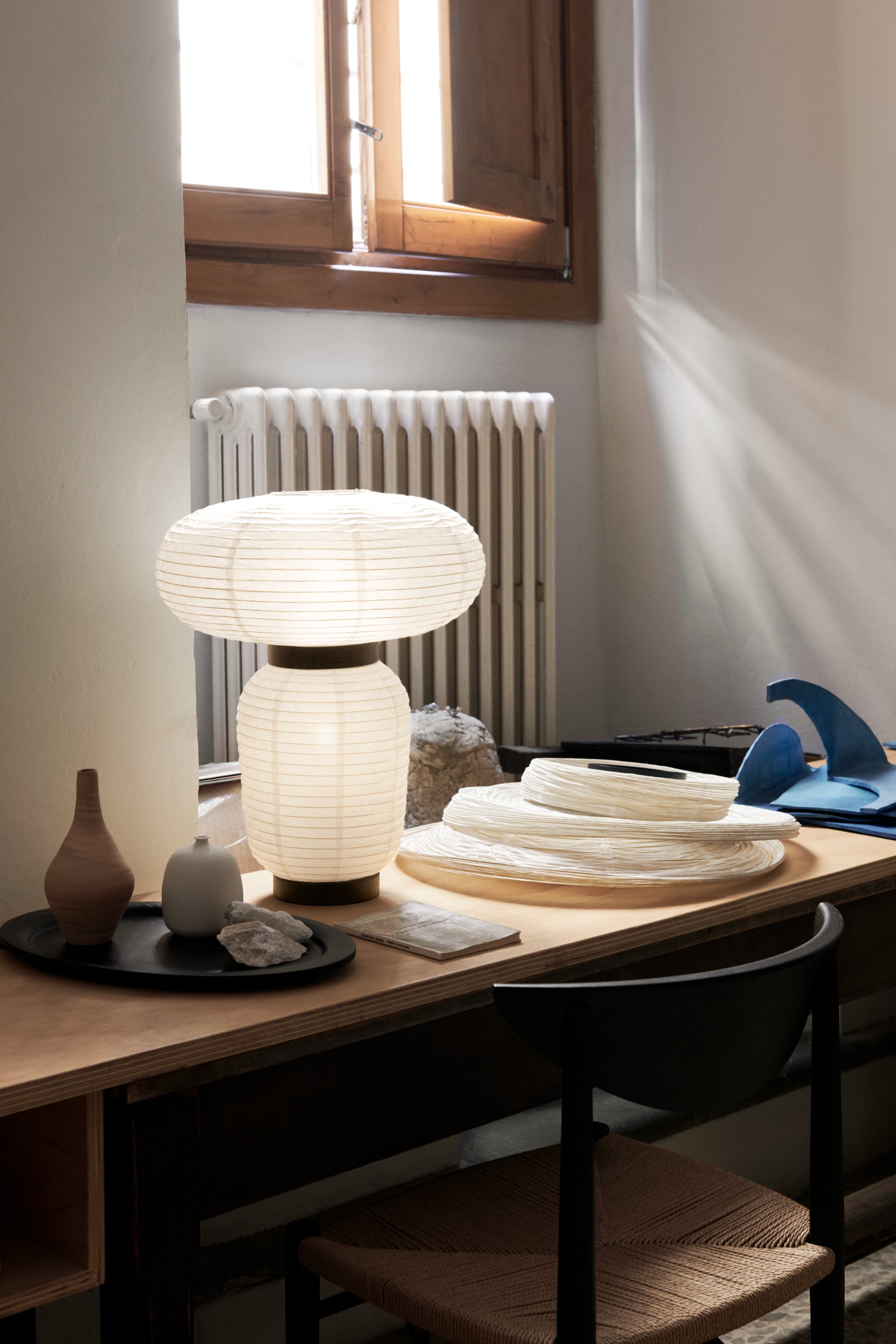 Formakami JH18 asztali lámpa