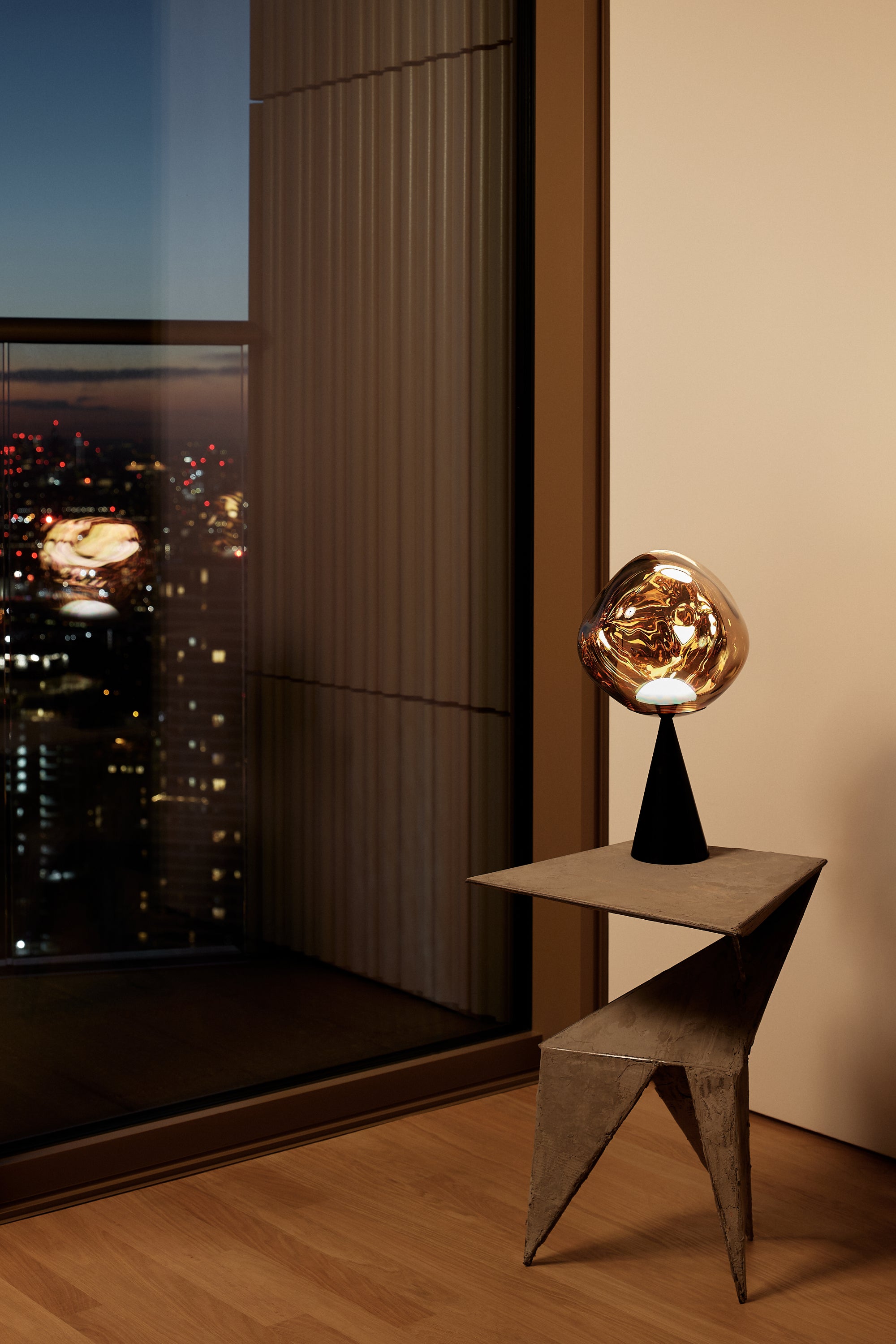 Melt Cone Fat Table Lamp Black and Copper