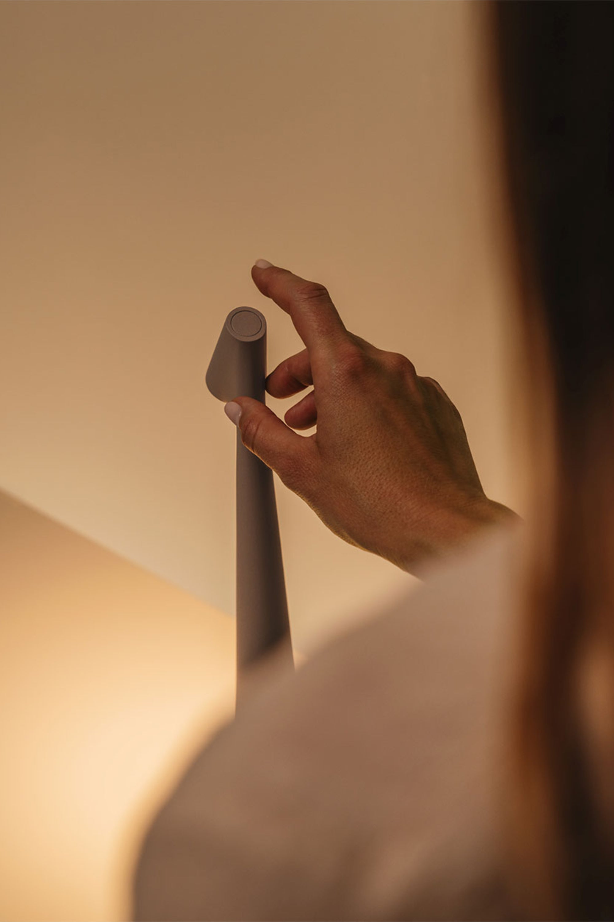 Africa 5580 sötét terracotta tölthető lámpa