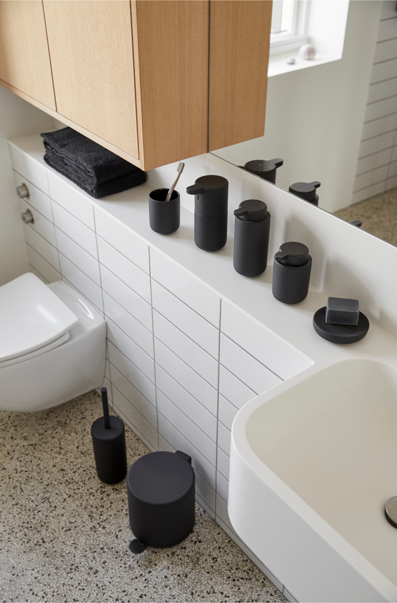 Ume Soap Dish Black