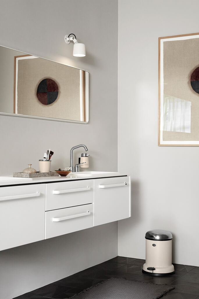 VIPP14 Beige Bin 8L | Vipp | Home of Solinfo