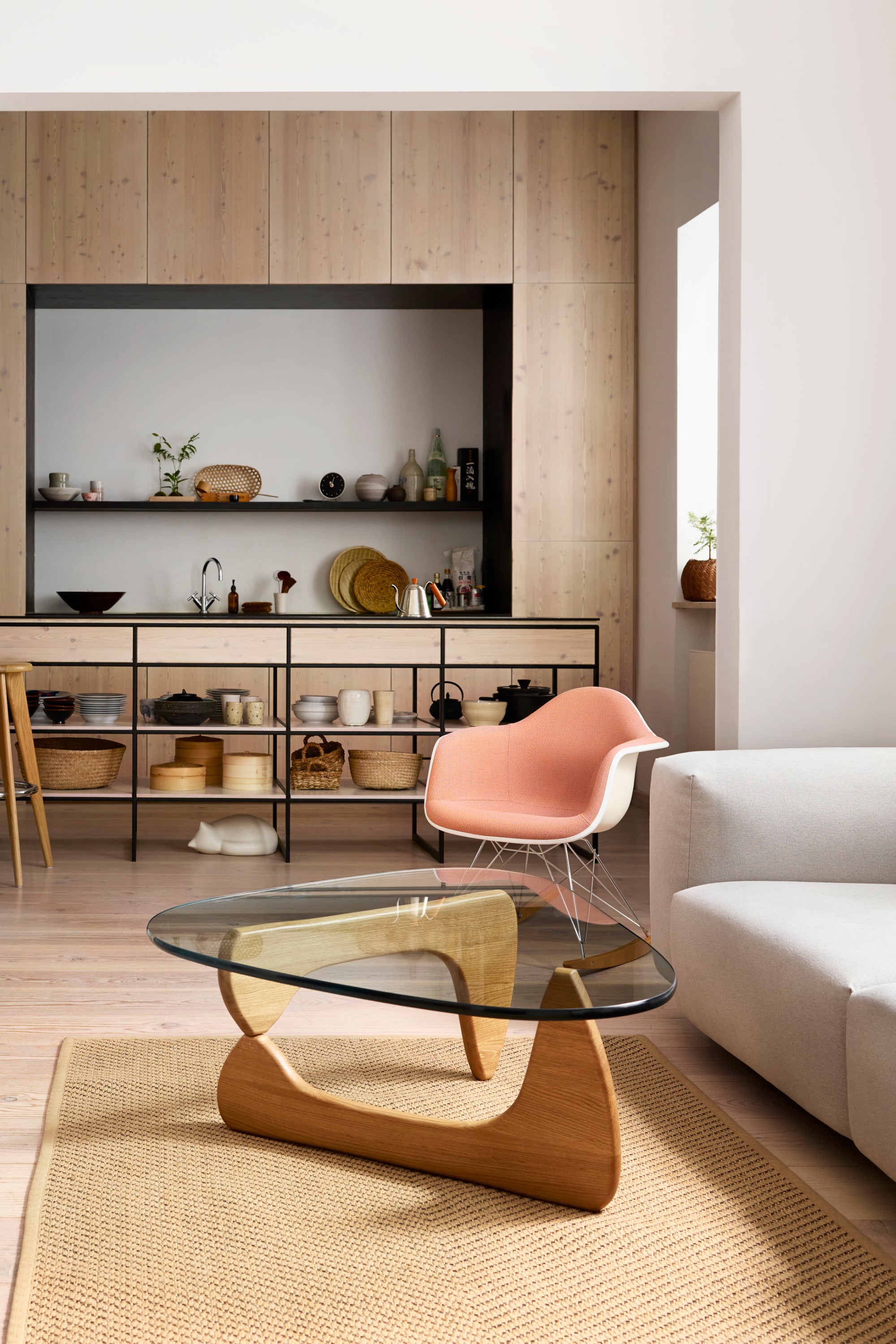 Noguchi dohányzóasztal juhar