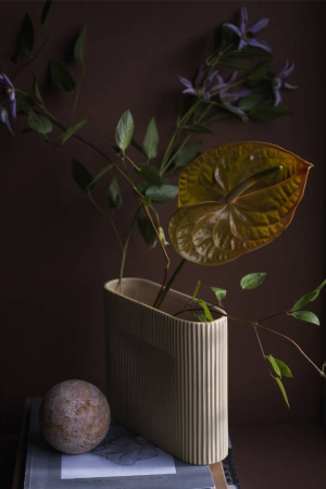 Muuto | Ridge bézs váza 16,5 cm | Ridge beige vase 16,5 cm | Home of Solinfo