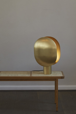 101 Copenhagen | Clam sárgaréz asztali lámpa | Clam brass table lamp | Home of Solinfo