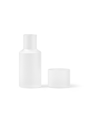 ferm LIVING | Ripple Frosted kicsi vizeskancsó pohárral | Ripple Frosted Carafe Set Small | Home of Solinfo
