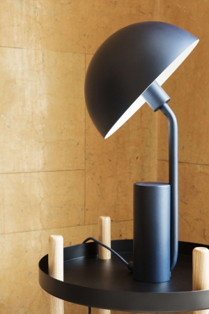 Normann Copenhagen | Cap asztali lámpa sötétkék | Cap table lamp midnight blue | Home of Solinfo