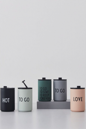 Design Letters | To go sötétzöld hőszigetelt pohár | Insulated cup To go dark green | Solinfo Shop