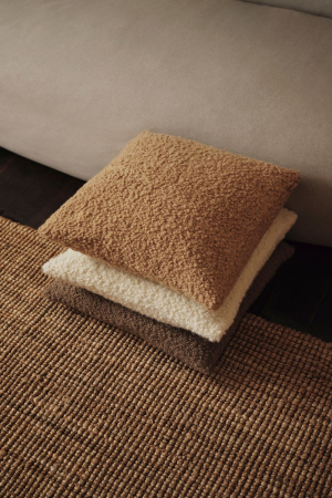 ferm LIVING | Moor mézbarna díszpárna | Moor Cushion Honey | Home of Solinfo