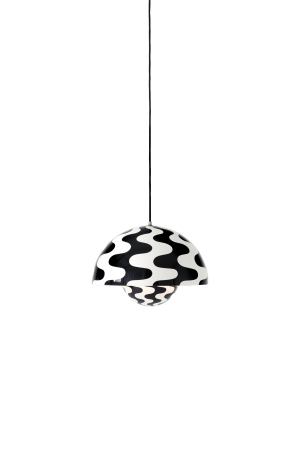 &Tradition | Flowerpot VP7 fekete-fehér mintás függeszték | Flowerpot VP7 black and white pattern pendant lamp | Home of Solinfo