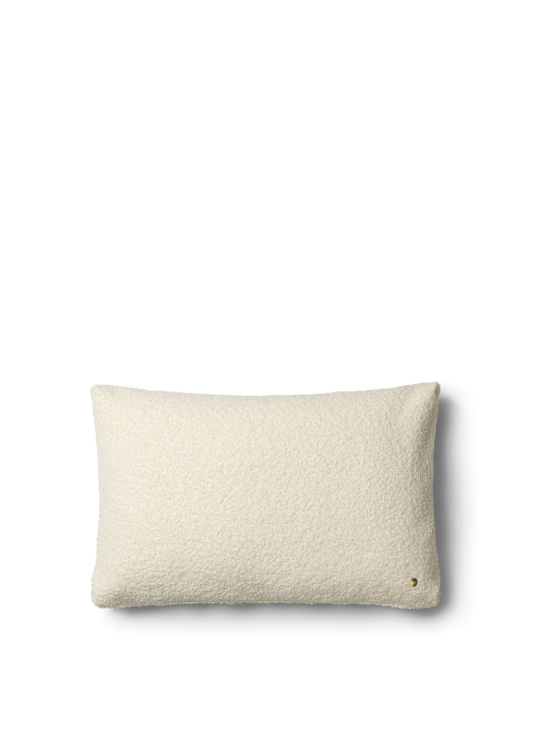 ferm living | Clean gyapjú buklé párna fehér | Clean Cushion - Wool Boucle - Off-white | Home of Solinfo