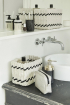 Hübsch fekete márvány fürdőszobai szett, fogkefe tartó, szappan adagoló, folyékonyszappan tartó, bathroom set black marble brass