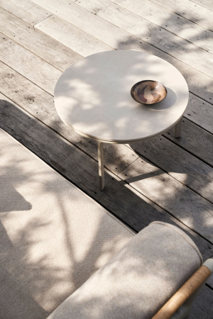 Vipp | VIPP714 kültéri dohányzóasztal | VIPP714 outdoor coffee table | Home of Solinfo
