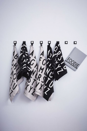 Design Letters | Classic fekete konhyaruha | Classic tea towel black | Solinfo Shop