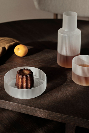 ferm LIVING | Ripple Frosted kicsi vizeskancsó pohárral | Ripple Frosted Carafe Set Small | Home of Solinfo