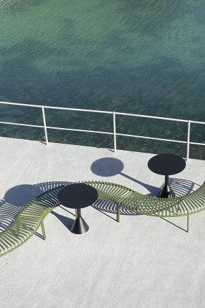 Hay | Palissade Cone antracit asztal | Palissade Cone anthracite table | Home of Solinfo