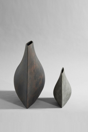 101 Copenhagen | Origami váza, mini, sötétszürke | Origami Vase, mini, dark grey | Solinfo Shop