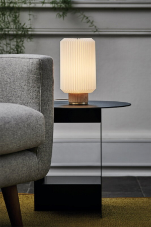 Le Klint | Cylinder közepes asztali lámpa | Cylinder Medium Table lamp | Home of Solinfo