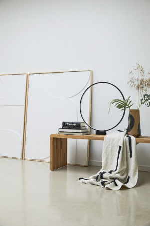 HKliving | Fekete mintás bézs takaró  | Throw tufted black lines | Solinfo Shop
