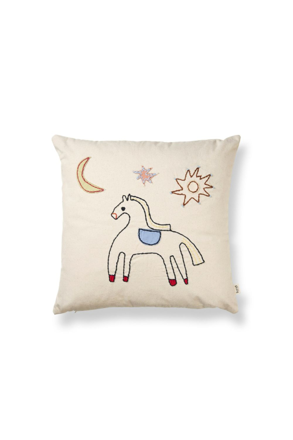 ferm Living | Naive lovas párna | Naive Horse Cushion | Home of Solinfo