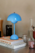 Flowerpot VP9 kék hordozható lámpa | Flowerpot VP9 swim blue | &Tradition | Home of Solinfo